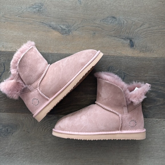 Dearfoams Fireside Genuine Shearling Foldover Boot Slipper Dusty Pink- Size 9 - Picture 3 of 12